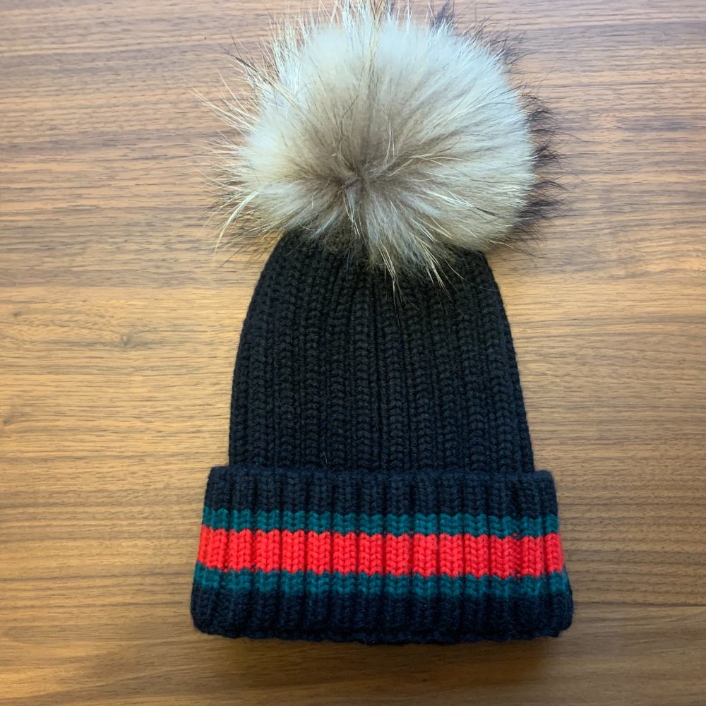 Black pom-pom hat with Red/Green stripe - Picture 2 of 4